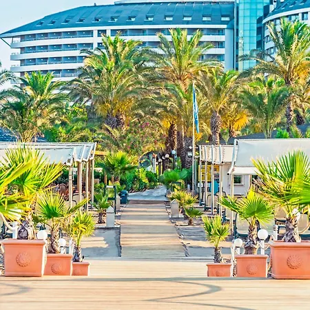 Royal Wings Szálloda Antalya