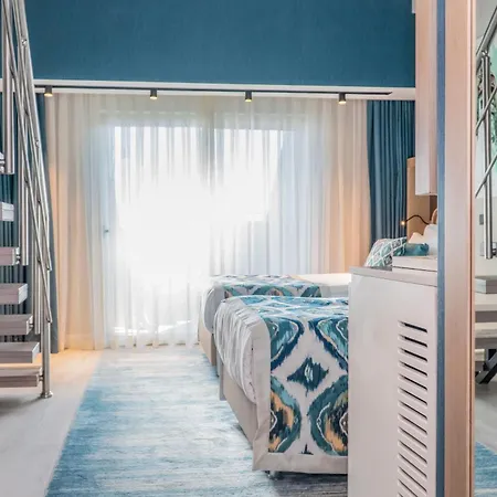 Royal Wings 5* 安塔利亚