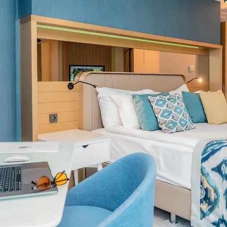 Royal Wings 安塔利亚