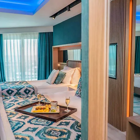 Royal Wings Hotel 5*