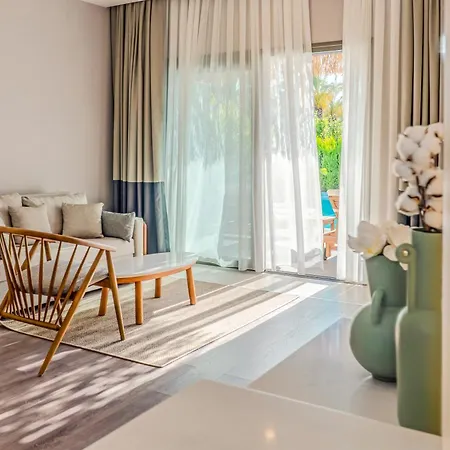 Hotel Royal Wings 5*