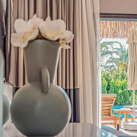 Royal Wings Hotel 5*