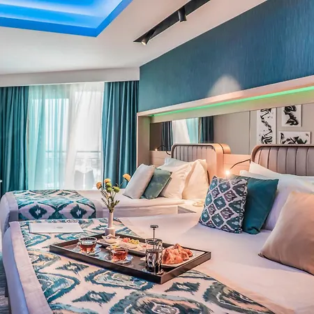 Royal Wings Antália