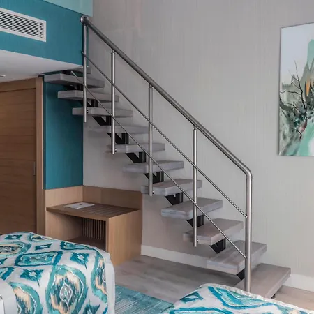 Hotel Royal Wings 5*